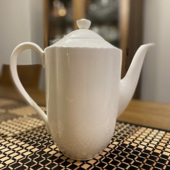 VILLEROY & BOCH "Arco Weiss" Coffee Pot & Lid - Picture 3 of 9